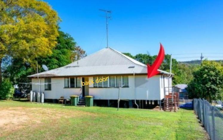 Golden Mt Rest Off Pepperina Lane Mount Morgan Exterior foto